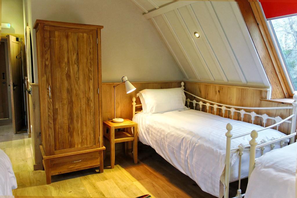 Lumely Fee Bunkhouse Aparthotel Kendal Exterior photo