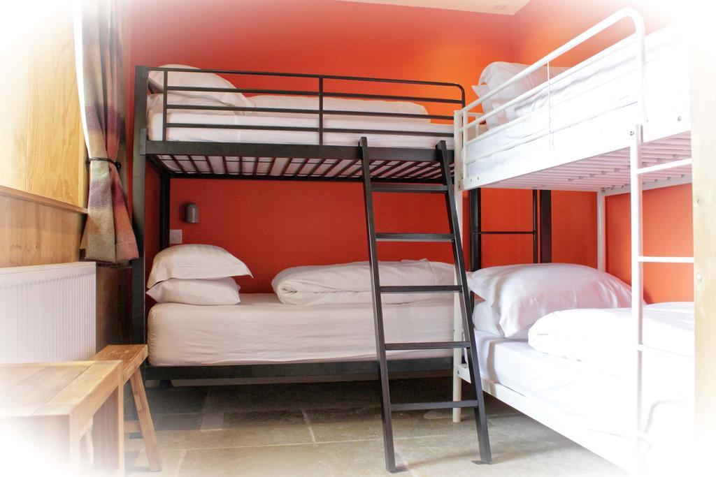 Lumely Fee Bunkhouse Aparthotel Kendal Exterior photo