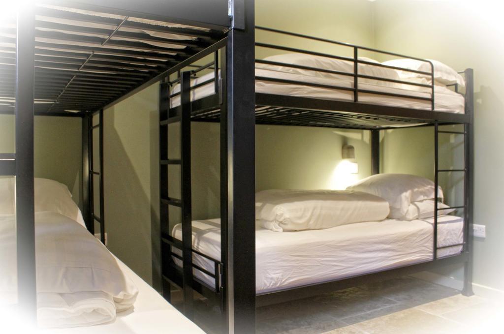 Lumely Fee Bunkhouse Aparthotel Kendal Exterior photo